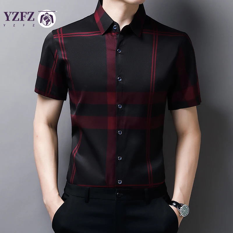 New Men's Business Casual Short Sleeved Shirt with Plaid Anti Wrinkle Top