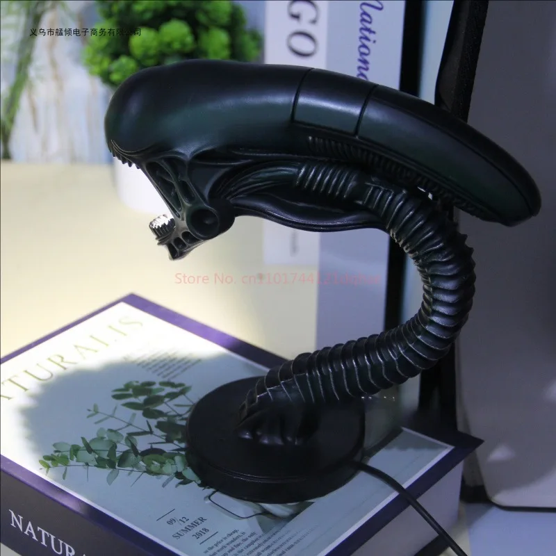 Lámpara de resina de criatura alienígena, decoración del hogar de Halloween, adorno de luz para dormitorio, figura coleccionable, lámparas alienígenas espeluznantes, decoración festiva