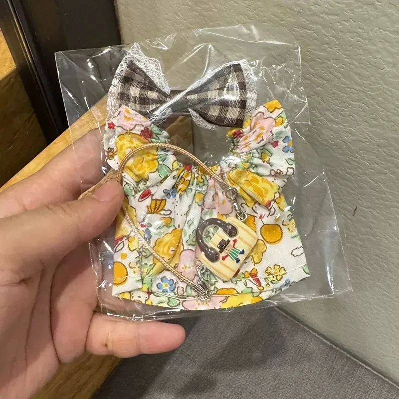 17cm First and Second Generation Labubu Baby Clothes Hanger, Labubu Skirt, Bag Set, Bow New Style