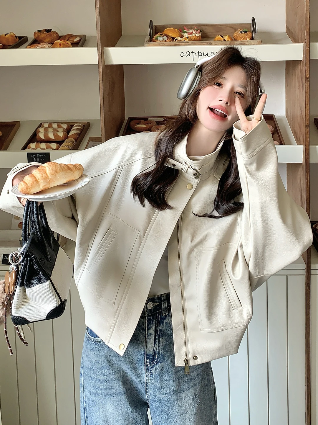 

Женская кожаная куртка-мокасин с воротником-стойкой и короткими рукавами «летучая мышь», весна-осень 2026, новый стиль, высокое качество, в комплекте с брюками.