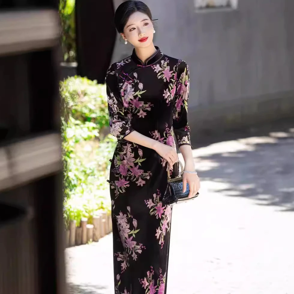 New Chinese Vintage Style velour Qipao Dress Autumn Winter Velvetr Mid length Women's Print Cheongsam Dress