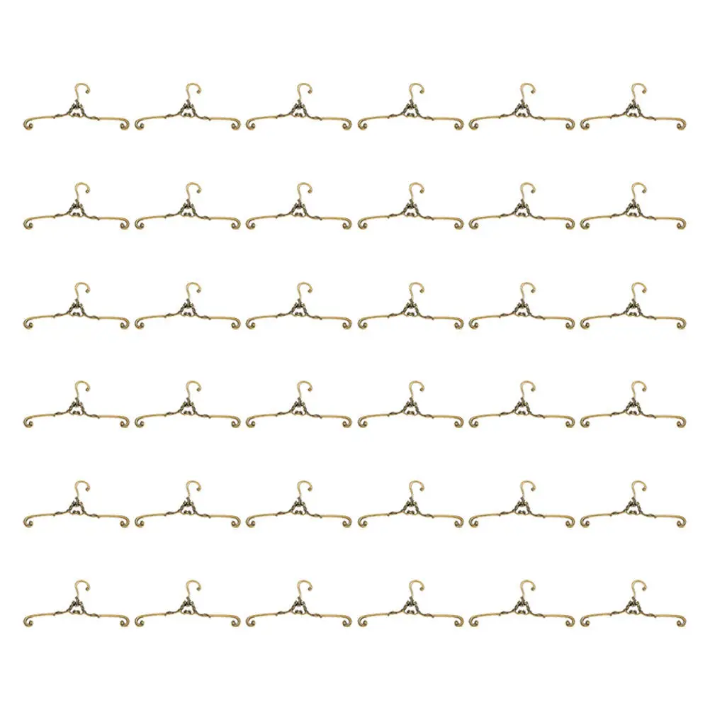 

Набор из 48 миниатюрных металлических вешалок для кукольного домика: прочные органайзеры для гардероба, для функциональной демонстрации одежды и игр
