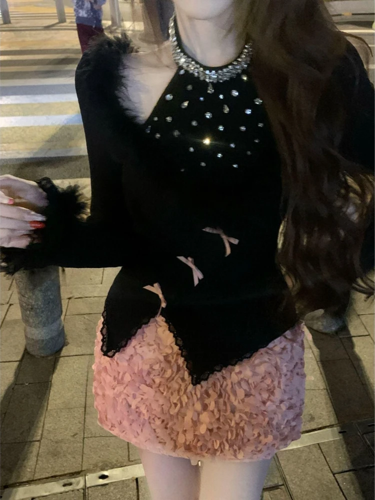 

Элегантный французский модный сексуальный комплект из 2 предметов: топ с открытыми плечами и асимметричным дизайном + мини-юбка, стильный уличный образ в стиле Харадзюку