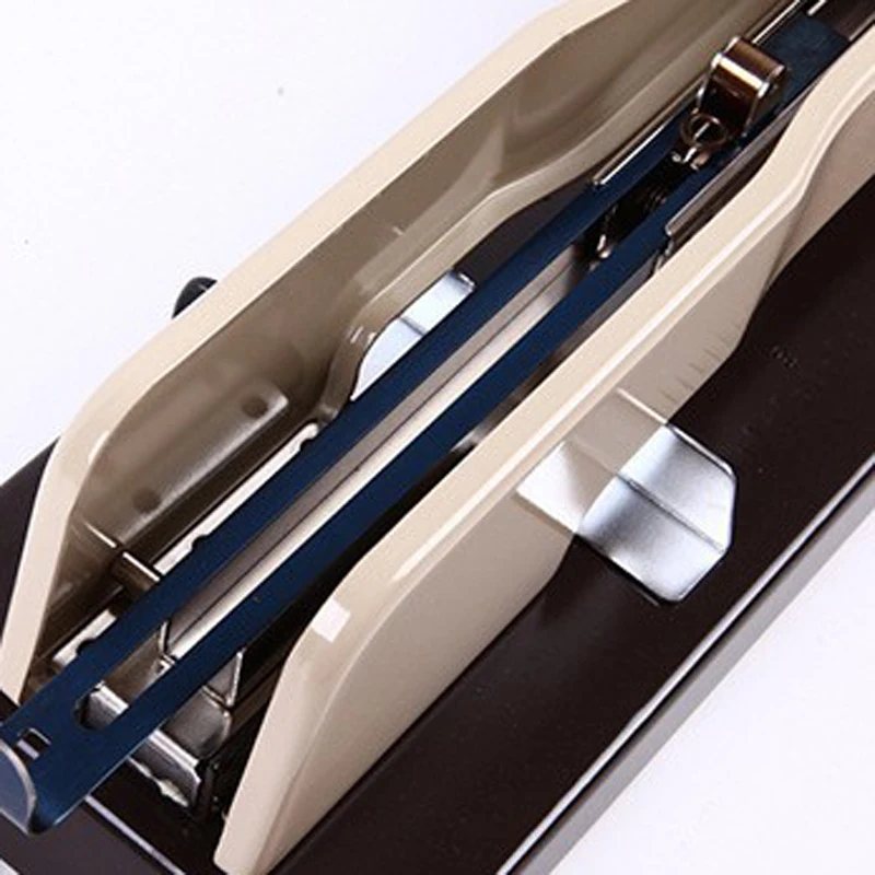 

HD-12L/17 Heavy-Duty Stapler Binds 30–160 Pages Long-Arm High-Capacity Stapler Ideal for Binding Office Documents and Forms