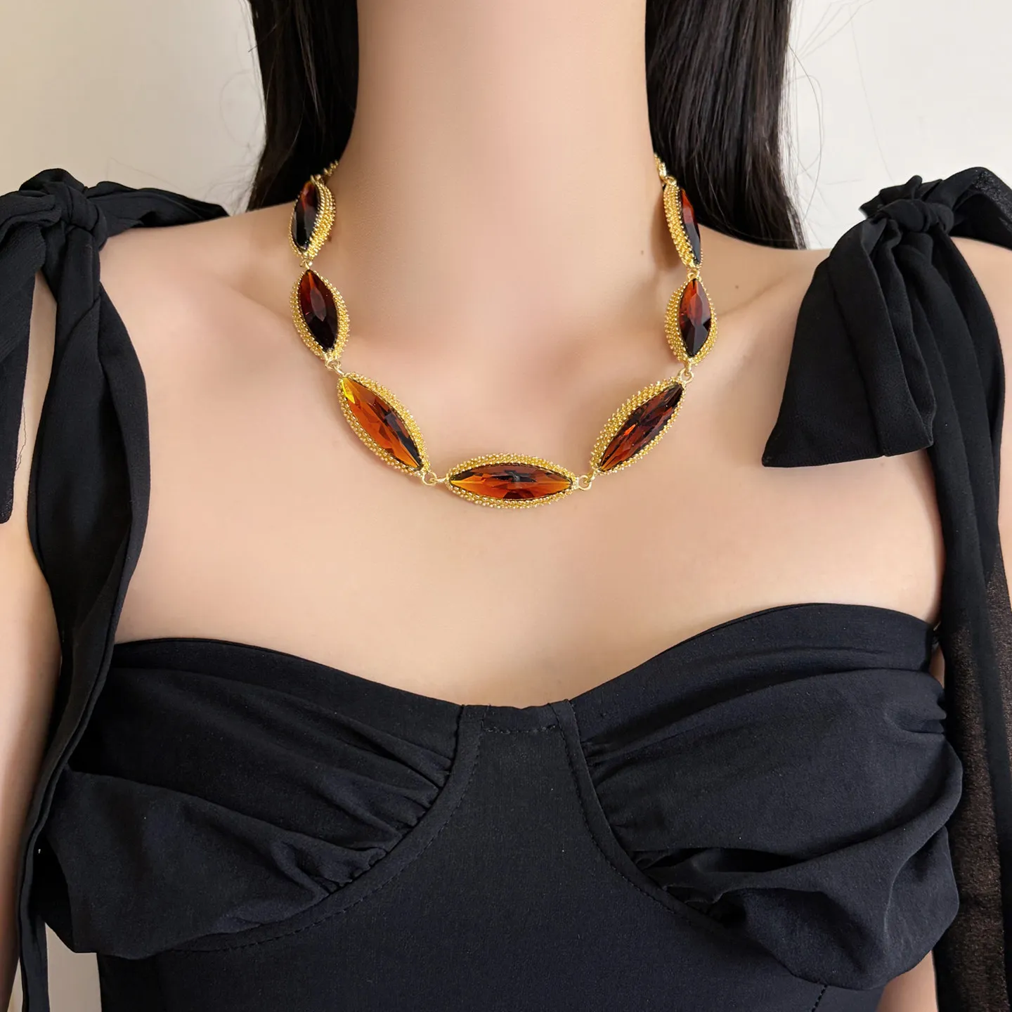 Retro Beaded Frame Marquise Amber Crystal Link Necklace Oval Brown Rhinestone Choker Elegant Formal Party Statement Jewelry