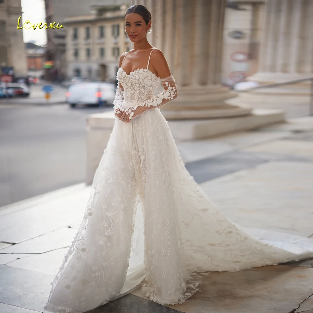 Loverxu A-Line Elegant Wedding Dresses Spaghetti Straps Vestido De Novia Lace Appliques Flowers Vintage Custom Made Bridal Gowns