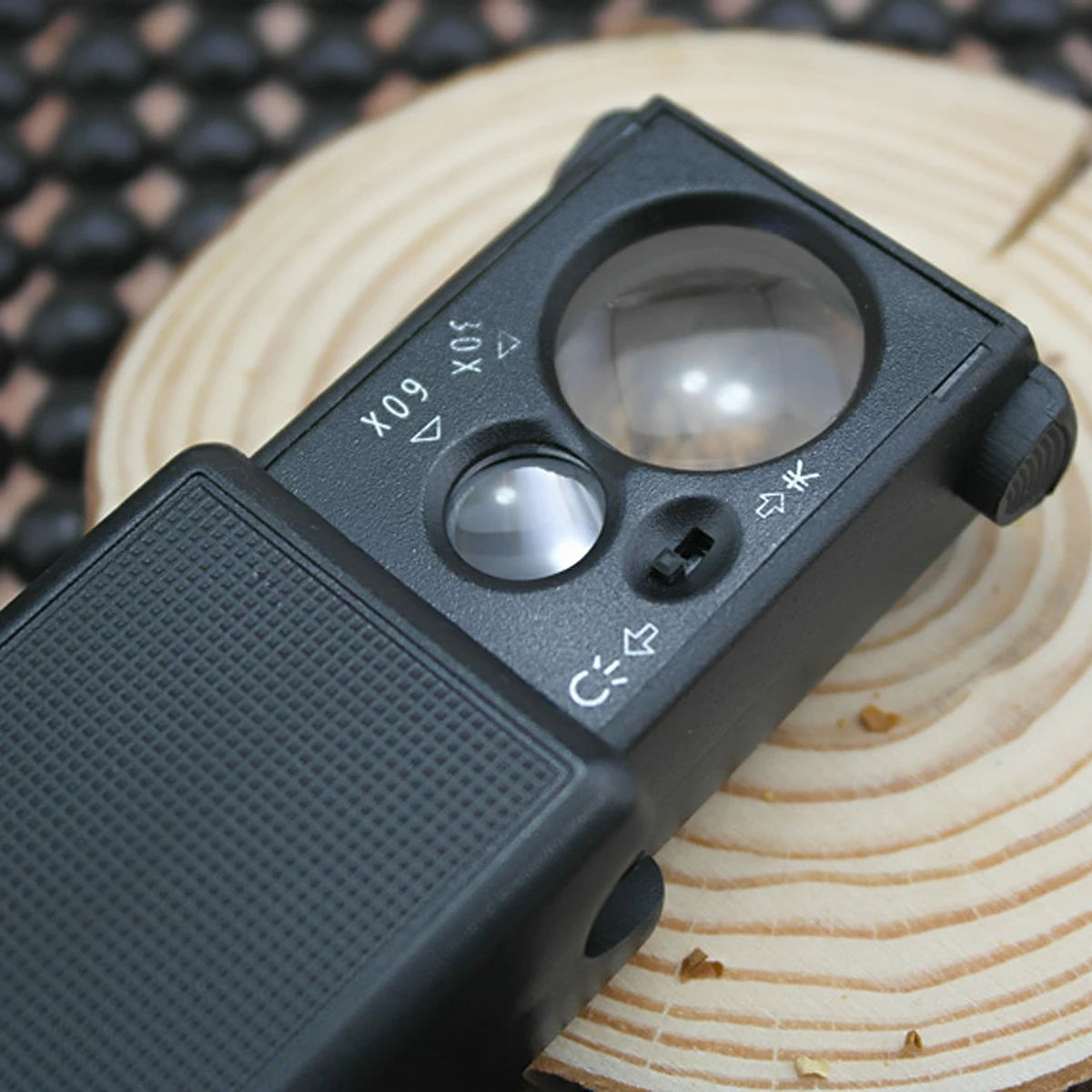 

30X 60X светодиодная лупа, черный жесткий корпус из АБС-пластика, 21 мм, оптическая стеклянная линза, двойной белый, фиолетовый свет для проверки ювелирных изделий, портативный