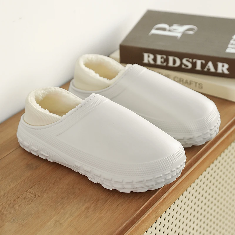

Men and Women new winter slippers with memory foam soles ultralight non-slip roof shoes warm and comfortable