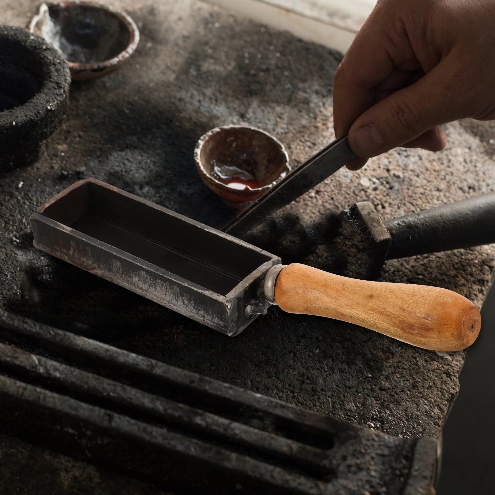 

Oil Trough Ingot Mold Strip Shape Iron Casting Mold Small Lightweight Melting Gold Silver Copper Refining Tool