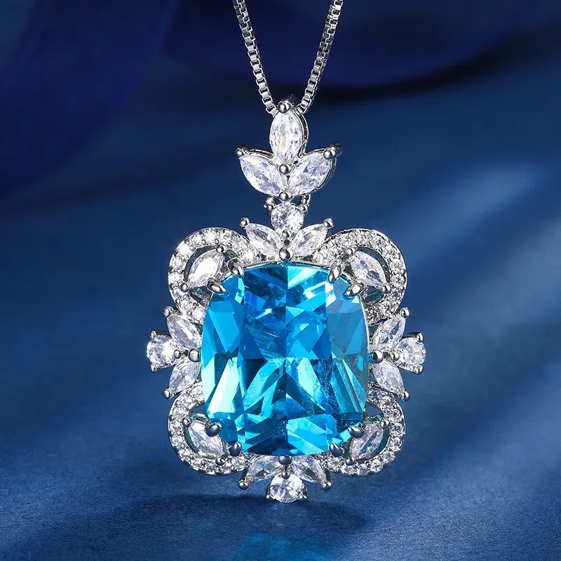 New Style Elegant Women's Cubic Zirconia Pendant Necklace, Available in Multiple Colors, Timeless Fashion Jewelry for Weddings