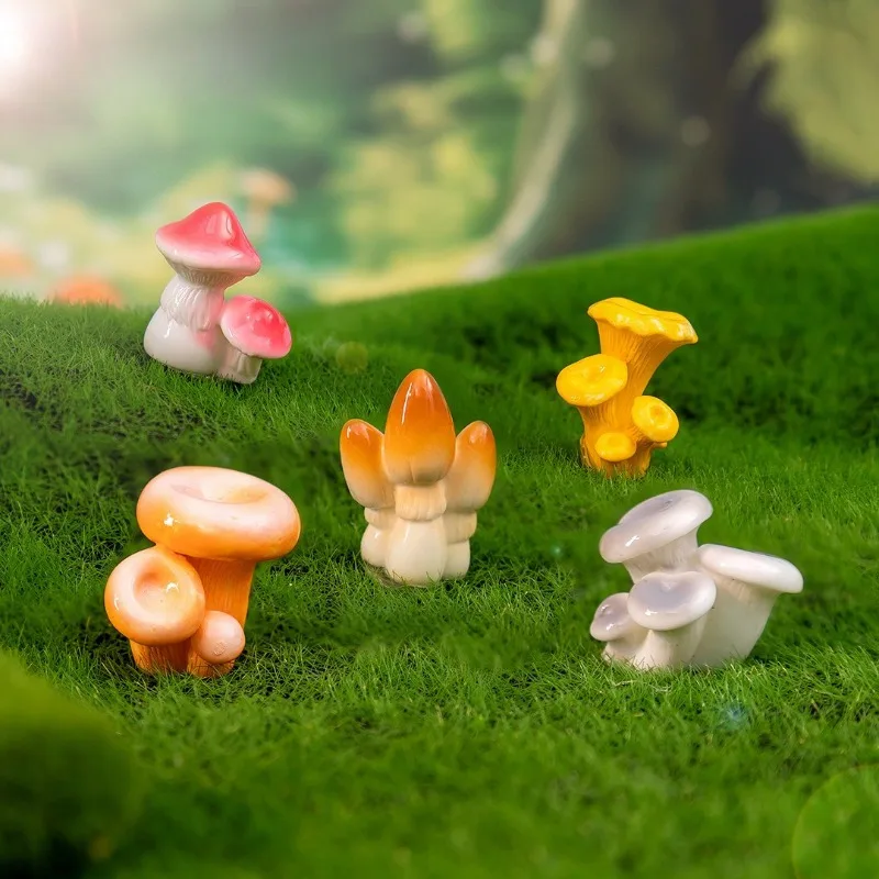 5Pcs Mini Simulation Mushroom Ornaments, Decor Beads for Moss Micro Landscape, Garden & Farm Scene DIY Decoration