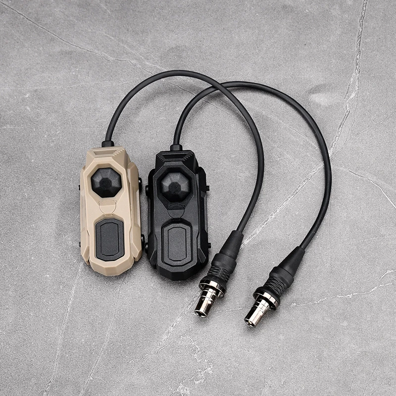 Linterna táctica con interruptor SF Plug para airsoft y caza