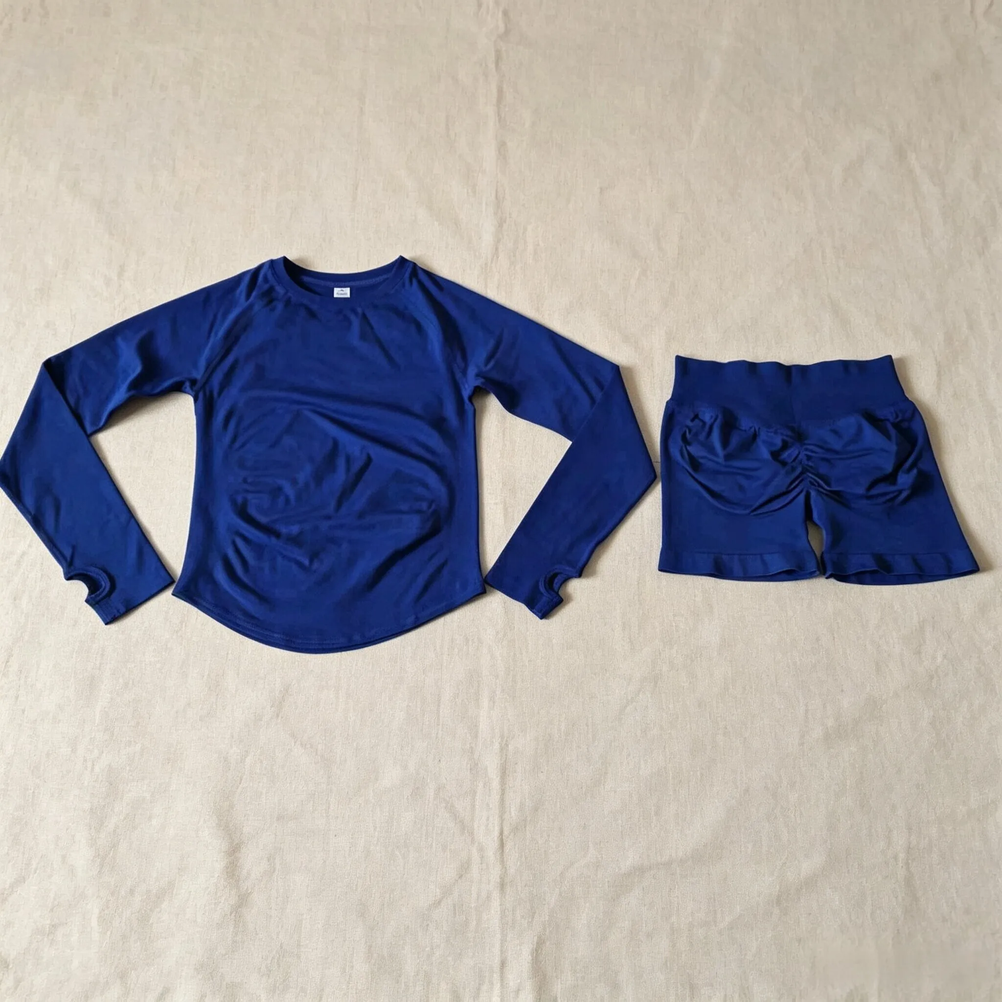 Dneyf 1D-3Y-2F Damen Langarm-Yoga-Set, 2-teilig, Workout-Top mit Daumenloch, Scrunch-Butt-Shorts, schnelltrocknender Fitness-Trainingsanzug – Detail 14