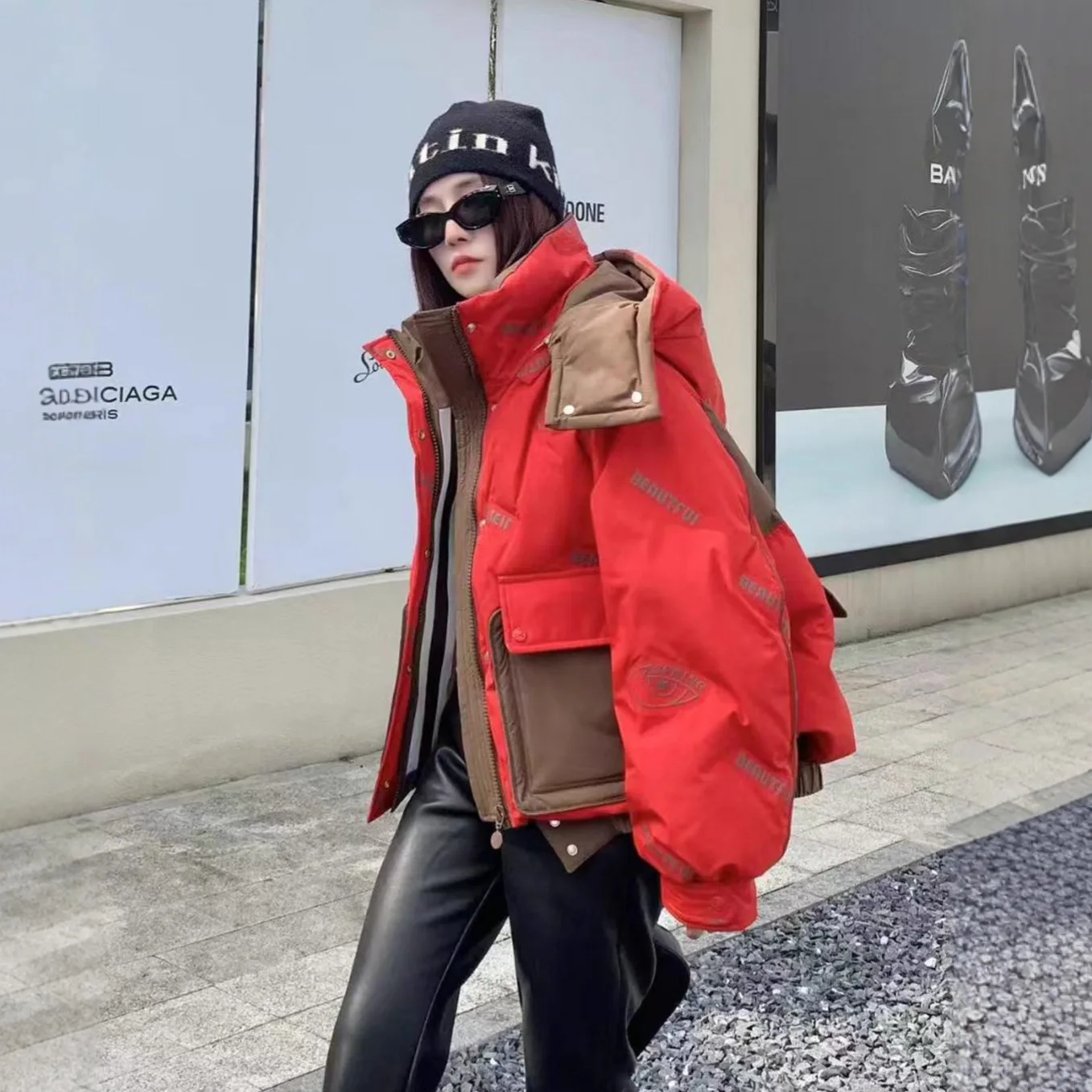 الشتاء الأبيض بطة أسفل السترات الدافئة المرقعة مقنعين أسفل سترة المرأة جيب كبير سميكة مبطن سترة أبلى معطف