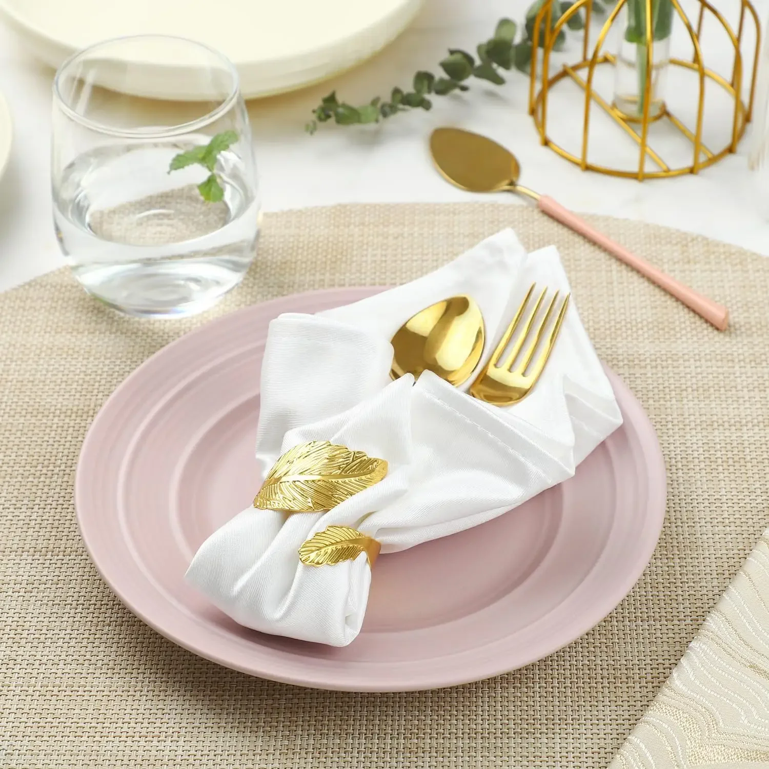 6PCS Antique Napkin Holders Gold Napkin Rings Leaf Napkin Buckle for Wedding Party Daily Use Home Dinning Room Hotel Table Decor