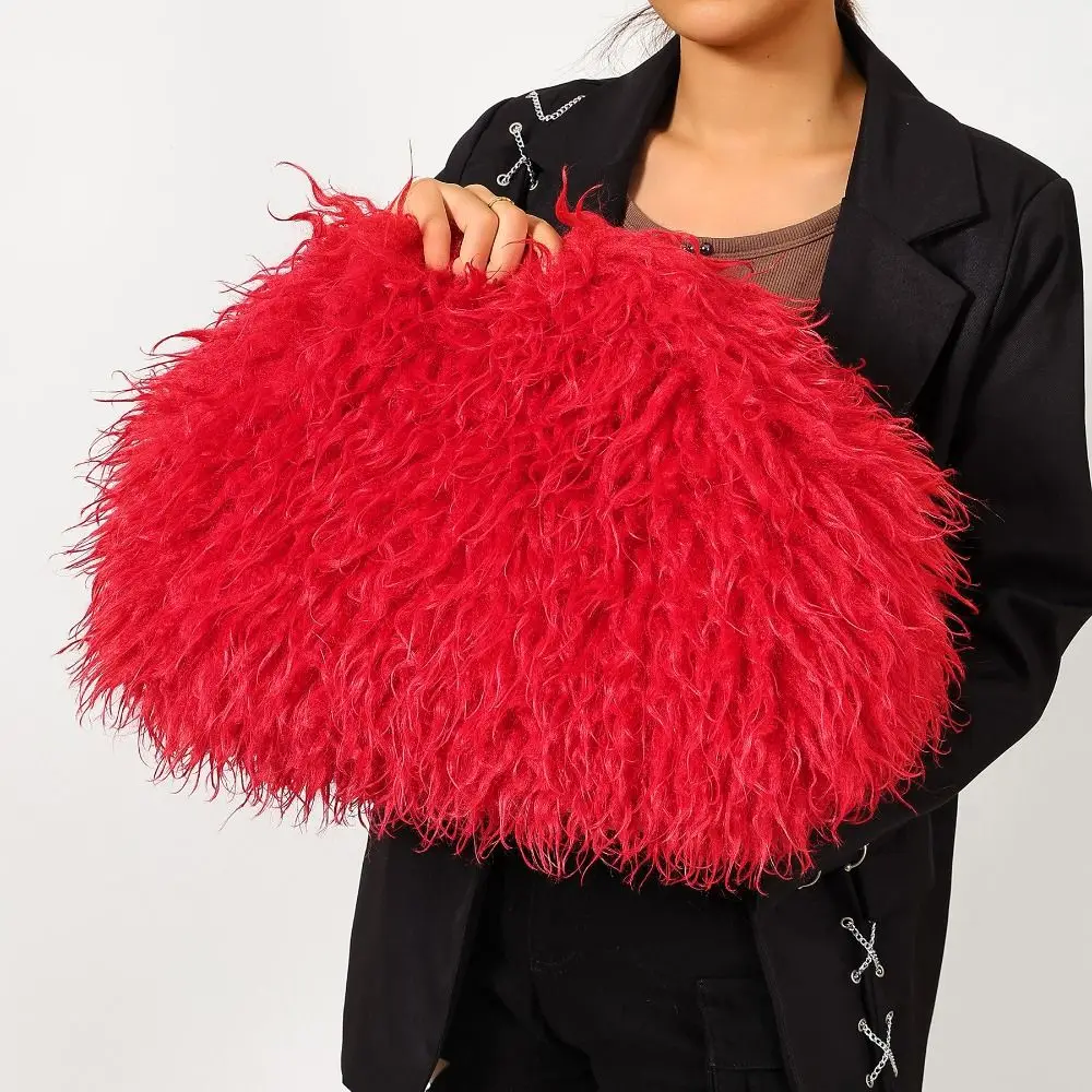 Retro Portable Fluffy Clip Clutch Y2k Spicy Girl Kiss Lock Clutch Bag Feather Curly Hair Women Clutches Lady
