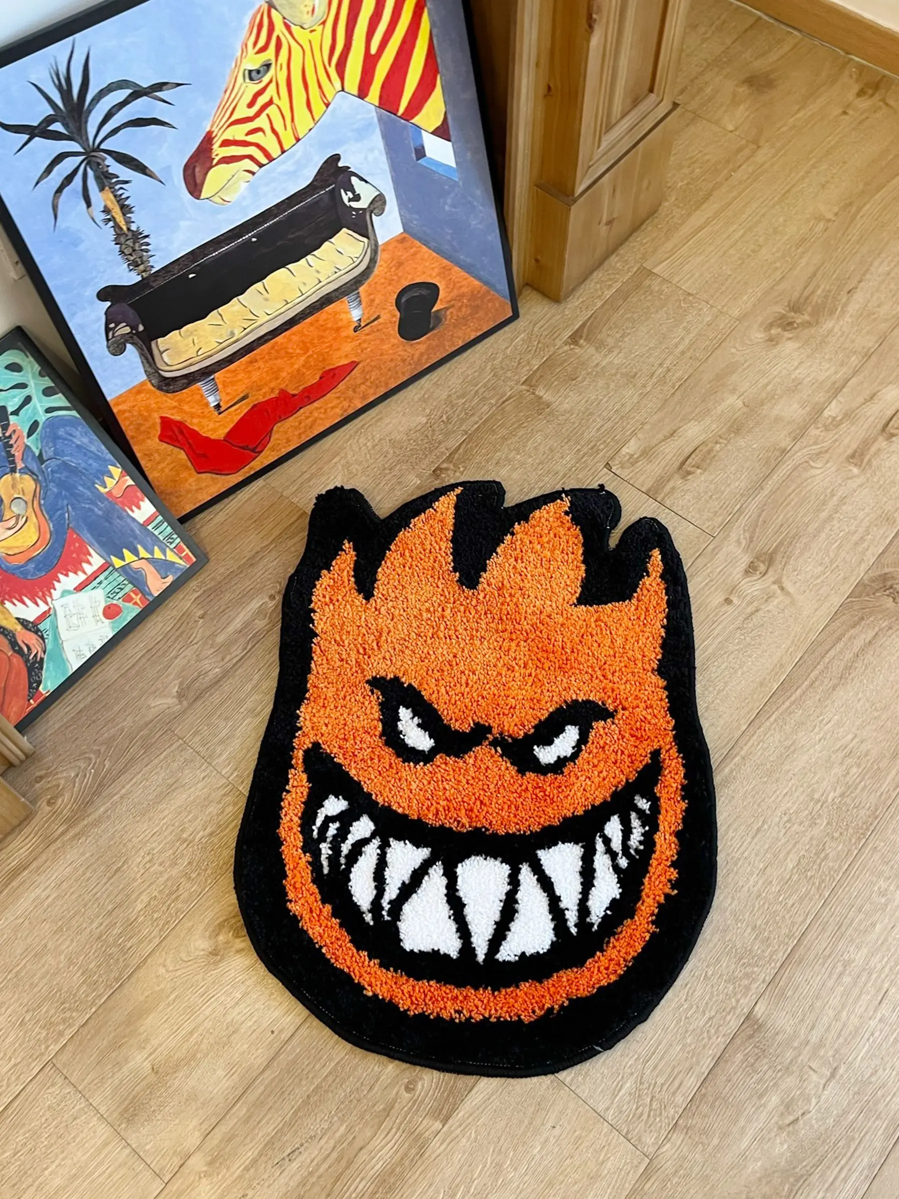 Spitfire Bighead Flame Tufted Rug, cooler, skate-freundlicher Teppich in Monster-Gesichtsform, weiche, flauschige, rutschfeste Bodenmatte für Schlafzimmer und Studentenwohnheim – Detail 8