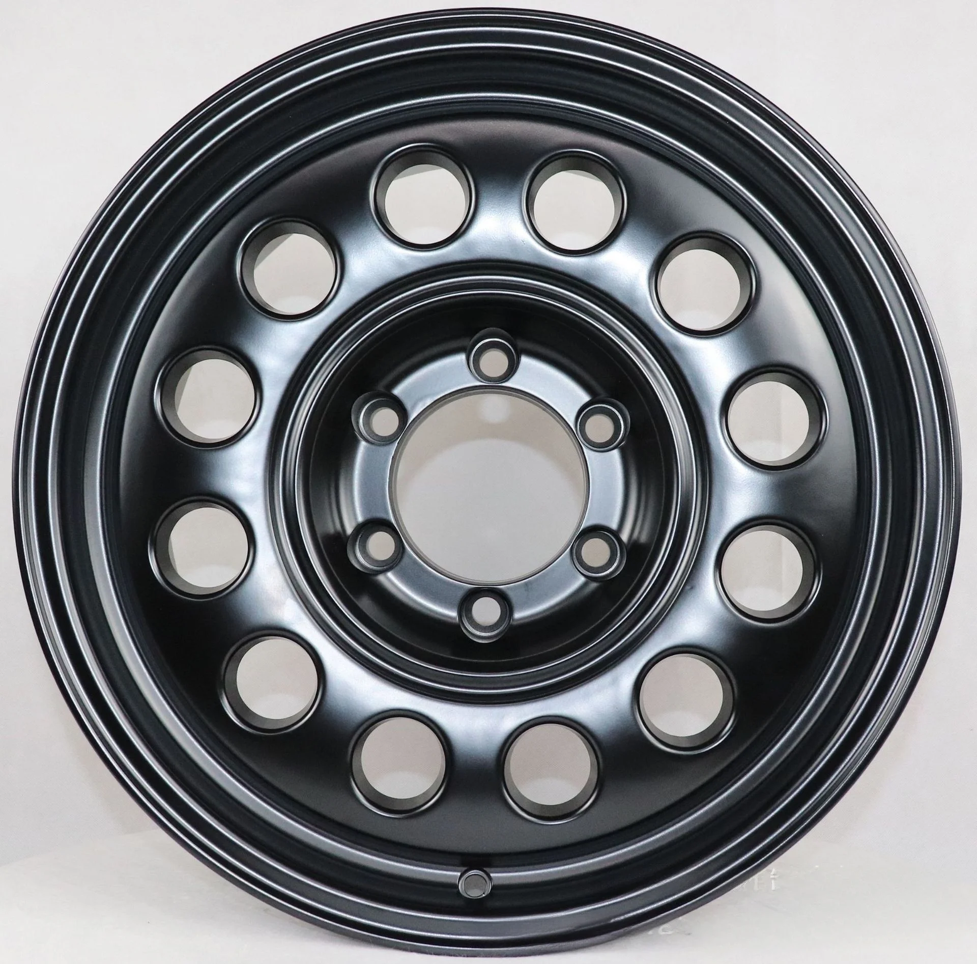 New Condition Hot Sale 15 16 17 Inch Various Bolt Patterns 5x139.7 5x114.3 5x127 5x150 5x165.1 6x139.7 Alloy Steel 4x4 Wheel Rim