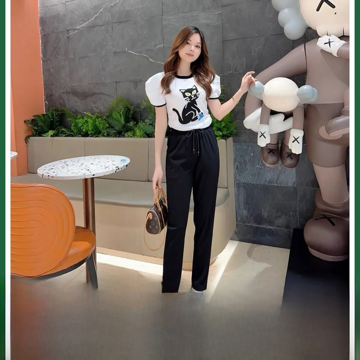 

Женские повседневные брюки из ледяного шелка, больших размеров, тонкие, укороченные, свободного кроя, летние 2025, с высокой талией, из хлопкового трикотажа