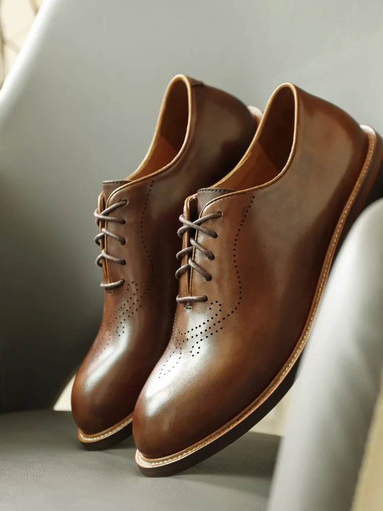 

Exquisite British Style Oxfords Genuine Leather Business Casual Brogue Shoes Men Retro Trendy Carved Wedding Shoes