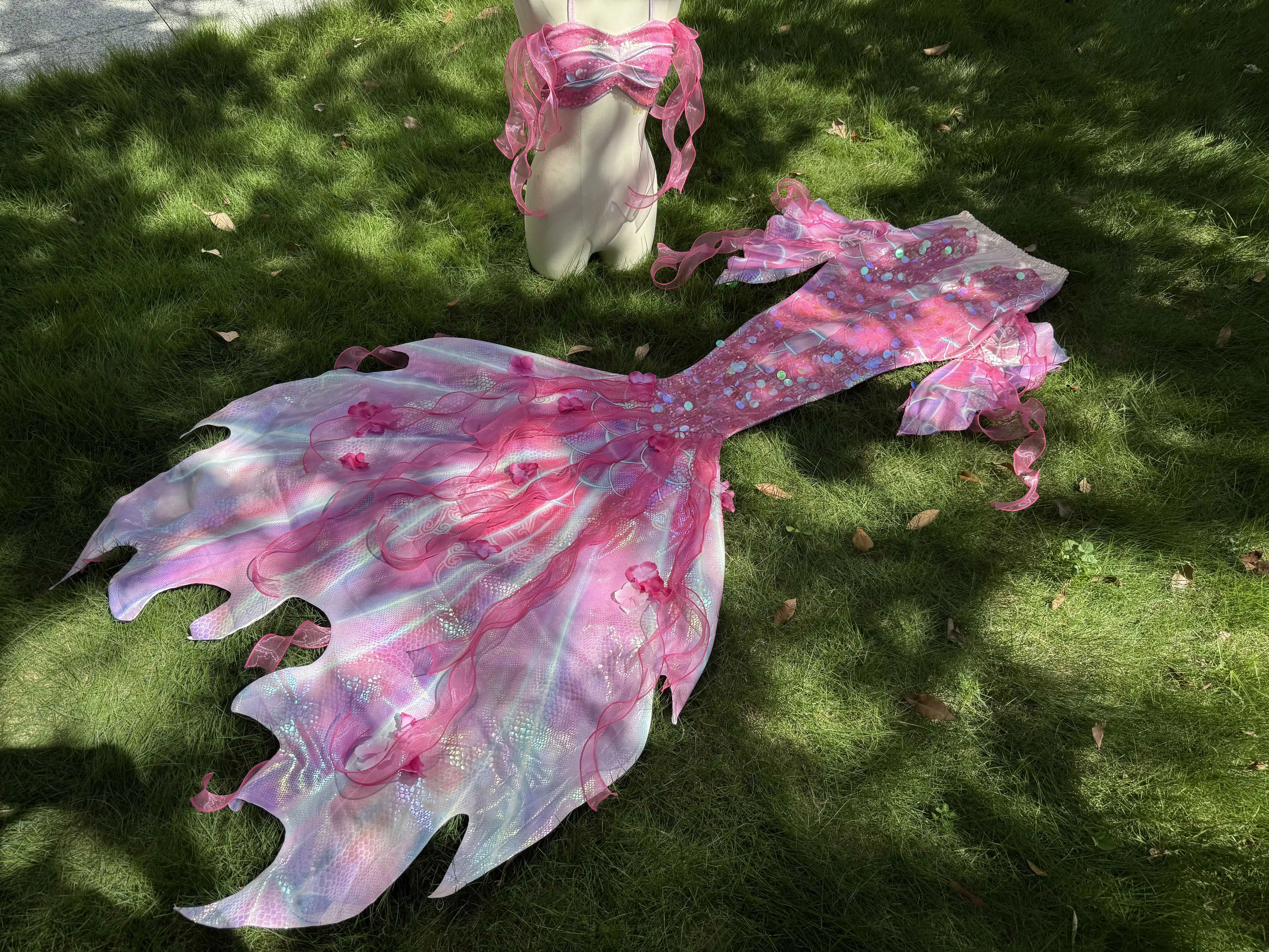 

New Flower Fairy Drifting Yarn Mermaid Tail Hot Gold Glitter Fish Tail Fish Skin Aquarium Shooting Performance Suit Diving