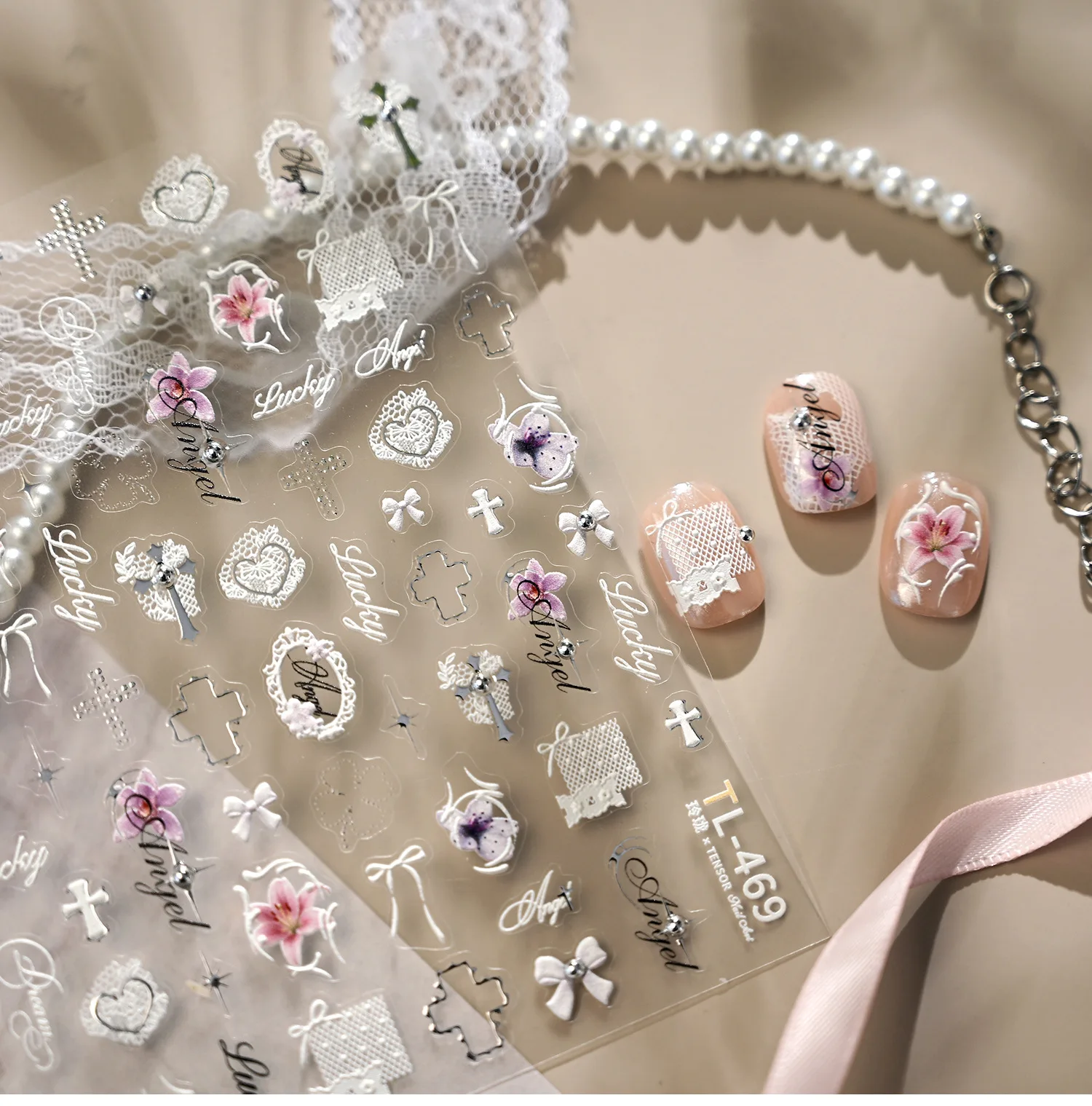 1 Stück 5D Weiche Niedliche Katzen-Kätzchen-Kuchen-Donut GLÜCK WUNSCHEN, GLÜCKLICHES LEBEN Nagelkunst-Aufkleber Geprägte Cartoon-Nagelsticker Maniküre DIY – Detail 5