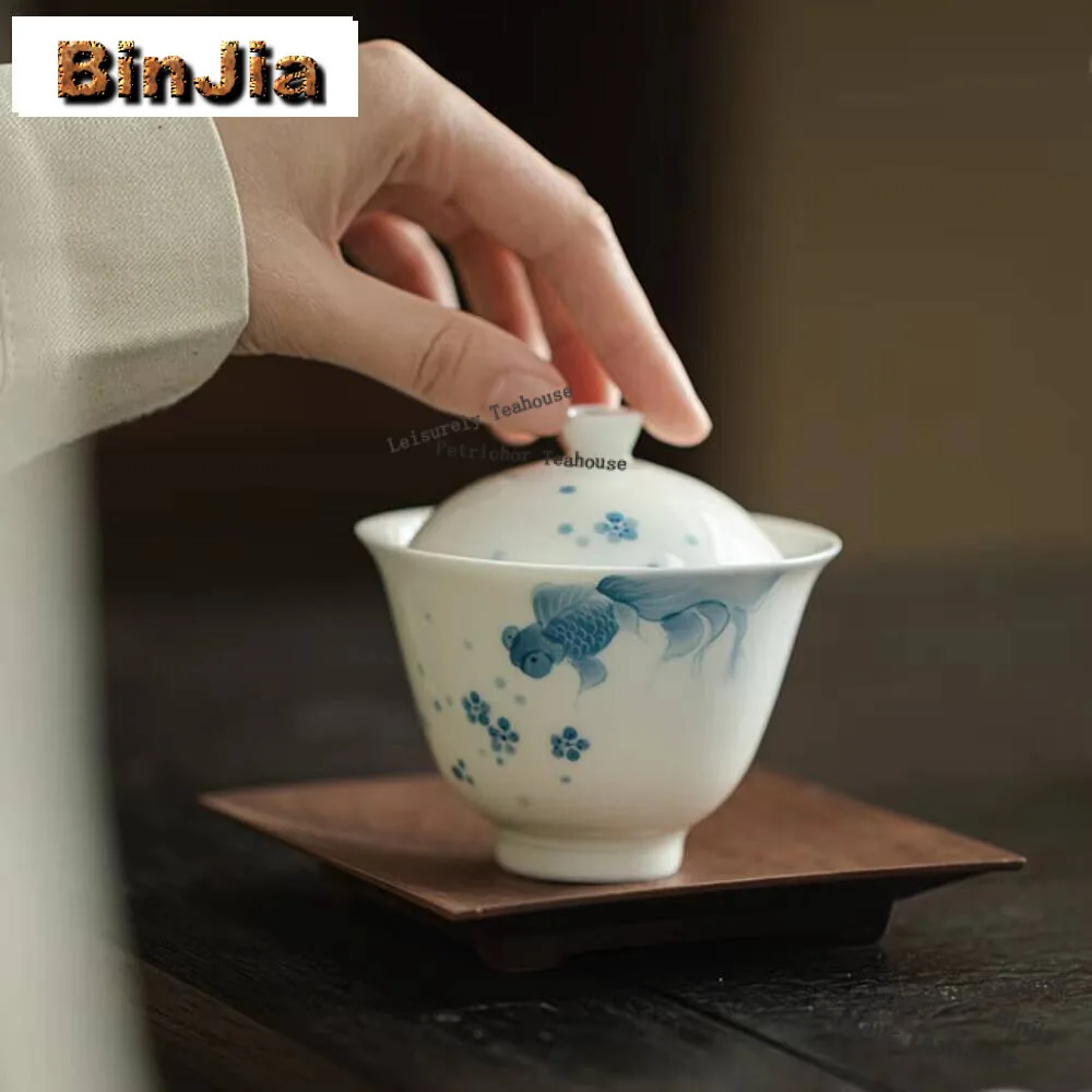 

130 мл ручная роспись Fish Play Gaiwan Boutique сине-белый фарфоровый чайный напиток бытовой пивоваренная крышка чаша чайный набор подарок