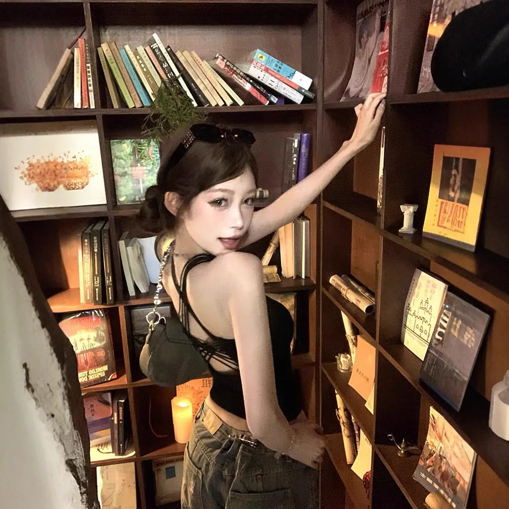 夏の新作セクシーUネックデザイン、スリムインナーウェア、胸パッド入り、多用途レディースコットンベストタンクトップ