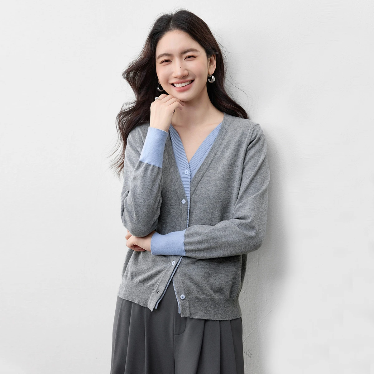 

SENTUBILA Women's Knitted Cardigans Casual Patchwork 2 in 1 Sweater Autumn 2025 Elegant V-neck Long Sleeve Jumpers W53HD3387