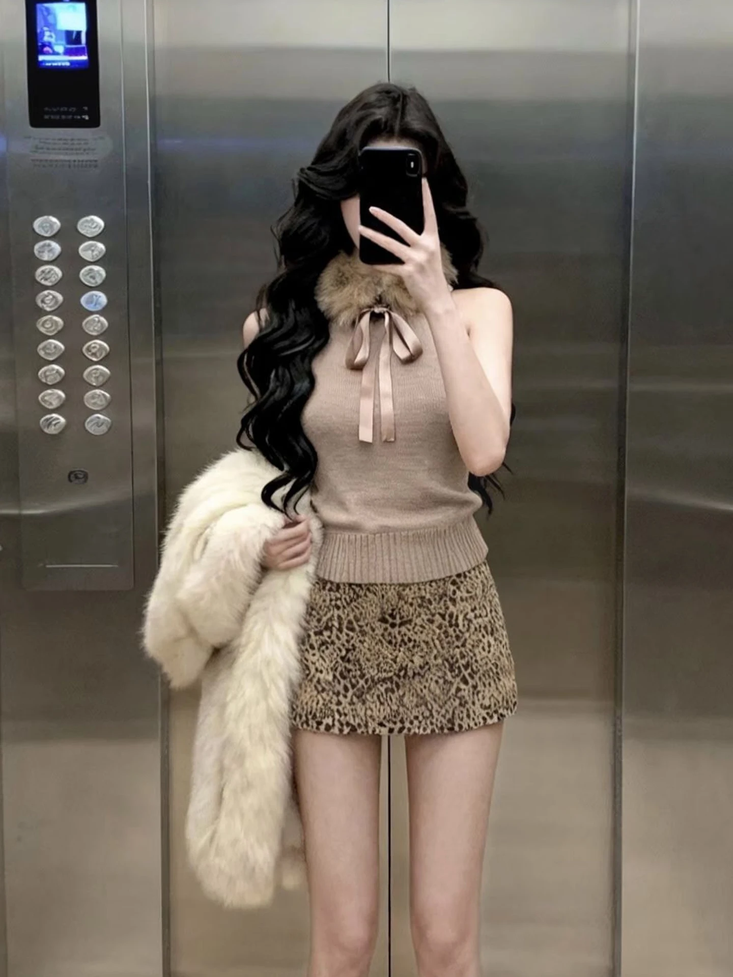 

Pure Desire Spicy Girl Fur Scarf Knitted Sweater Women's Autumn Winter Slimming Short Sleeveless Vest Top Korean Style