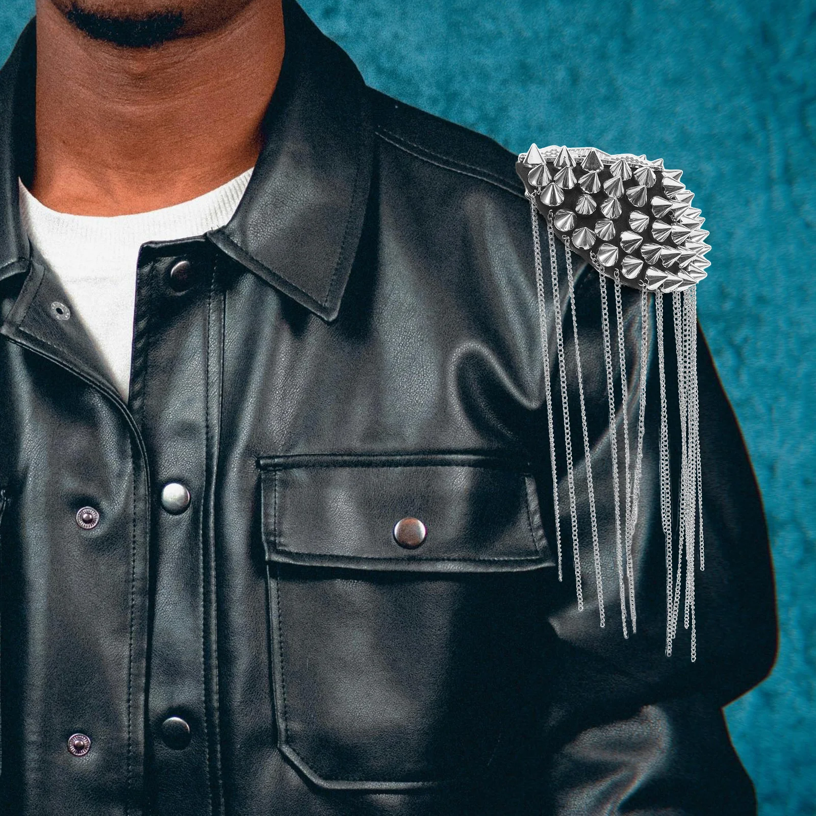 

2Pcs Metal Retro Tassel Chain Epaulets Punk Tassel Epaulets Shoulder DIY Armband Enamel Pins Badge Fashion Decor