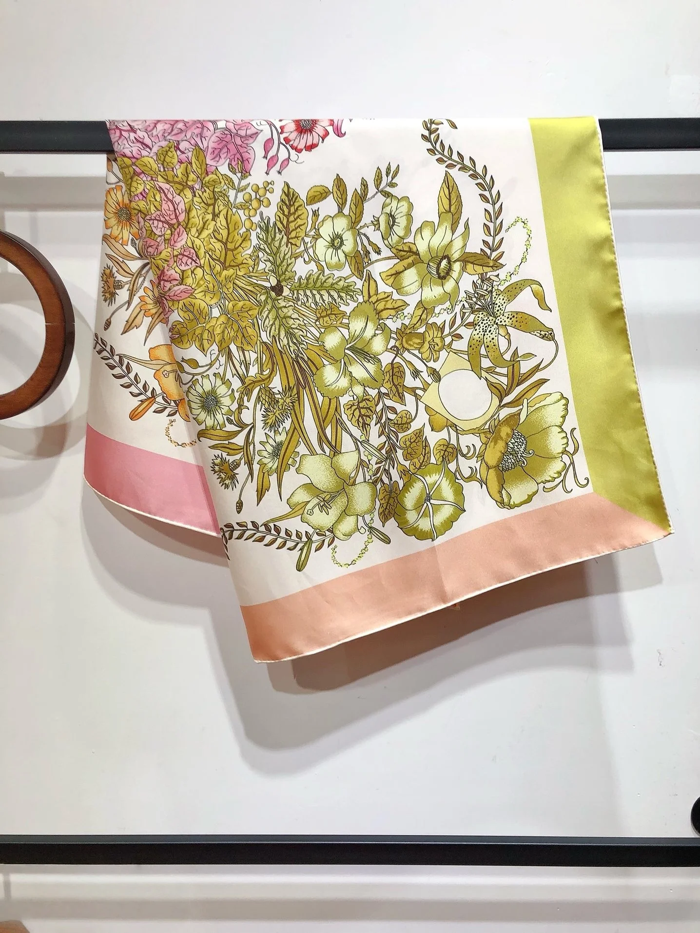 sciarpa-quadrata-di-lusso-da-donna-foulard-floreale-in-seta-a-quattro-colori-sciarpa-versatile-stile-francese-per-primavera-estate-regalo-perfetto
