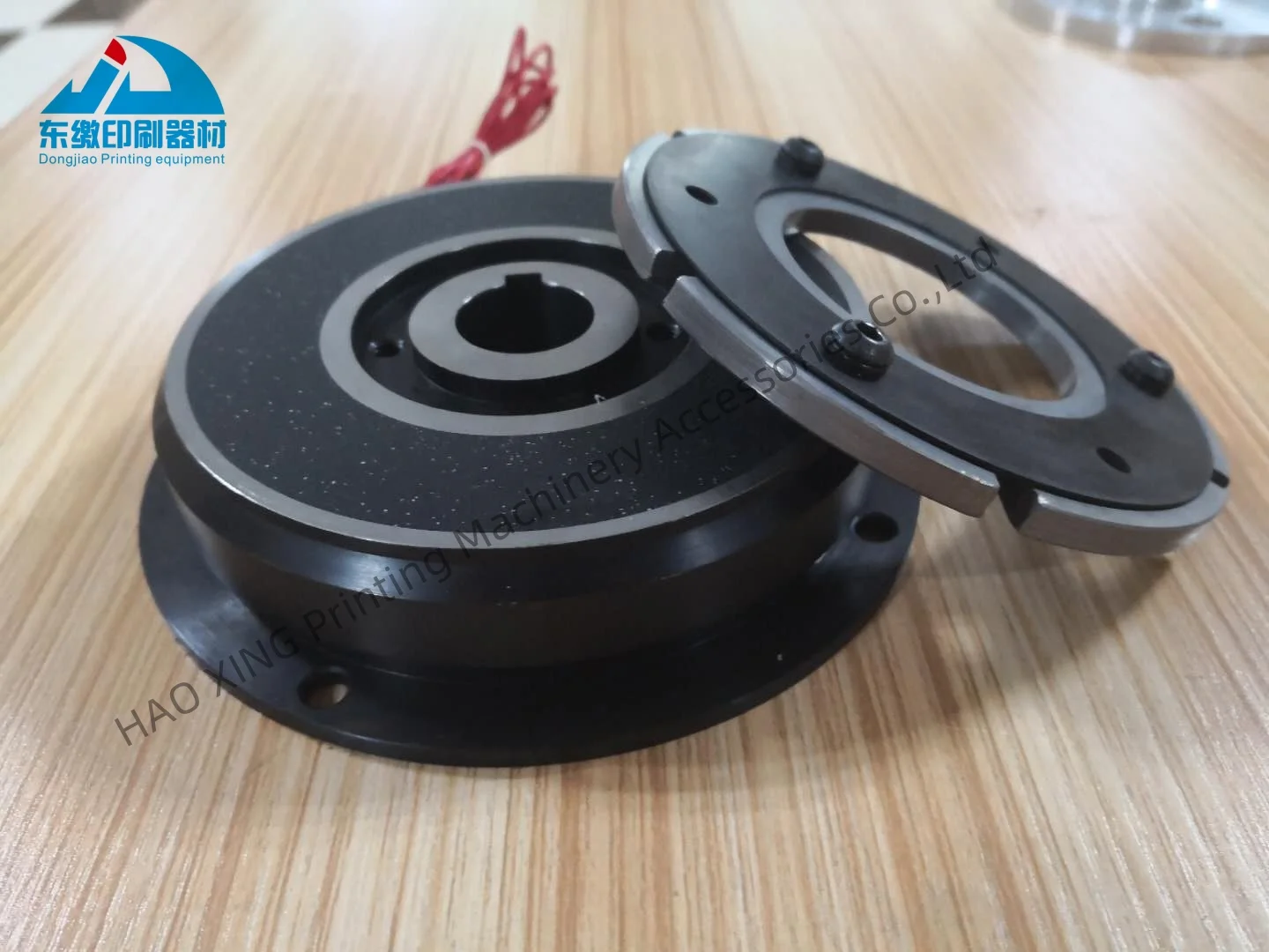 Pezzi di ricambio per macchine da stampa offset Freno motore Serie DLD6 DLD6-05 DLD6-10 DLD6-20 DLD6-40 Frizione elettromagnetica YS-B-110 24V