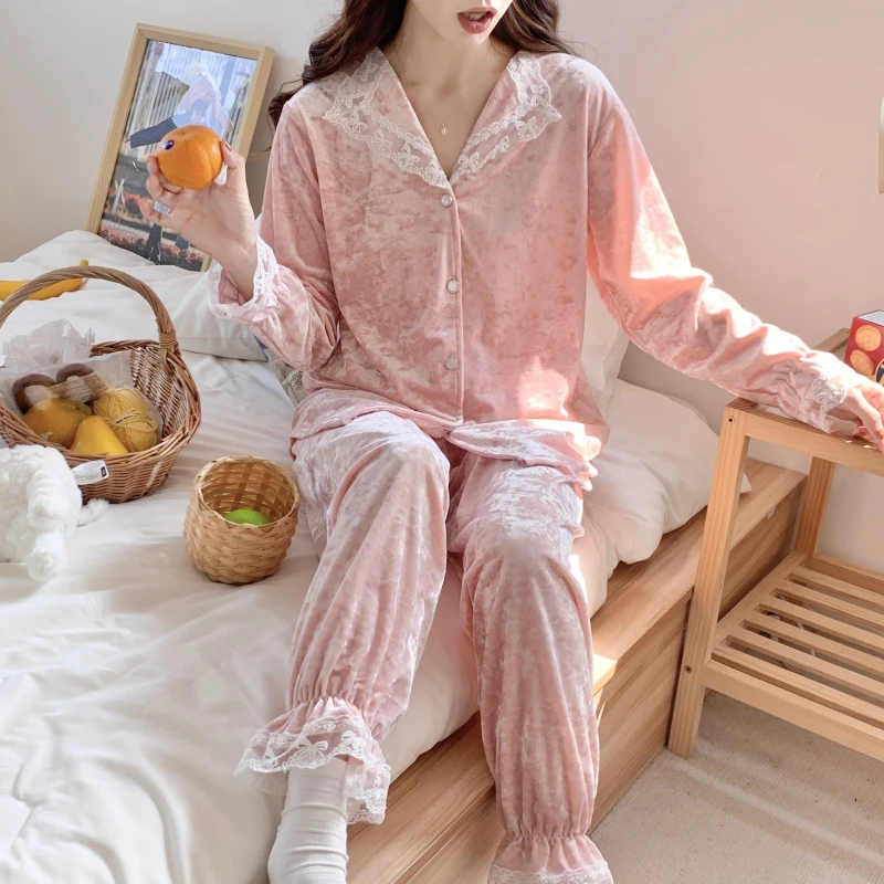 

2024 Spring Long Sleeve Cute Lace Gold Velvet Pajama Sets for Women Korean Loose Sleepwear Pyjama Homewear Pijama Mujer Clothes