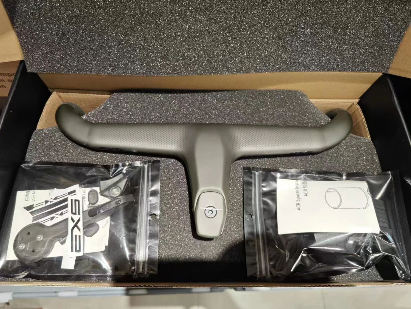 مقبض من ألياف الكربون لدراجة الطريق EXS t AeroVer، مع محول 31.8 مم من ألياف الكربون المدمجة، مقبض منحني 28.6 مم داخليًا بالكامل