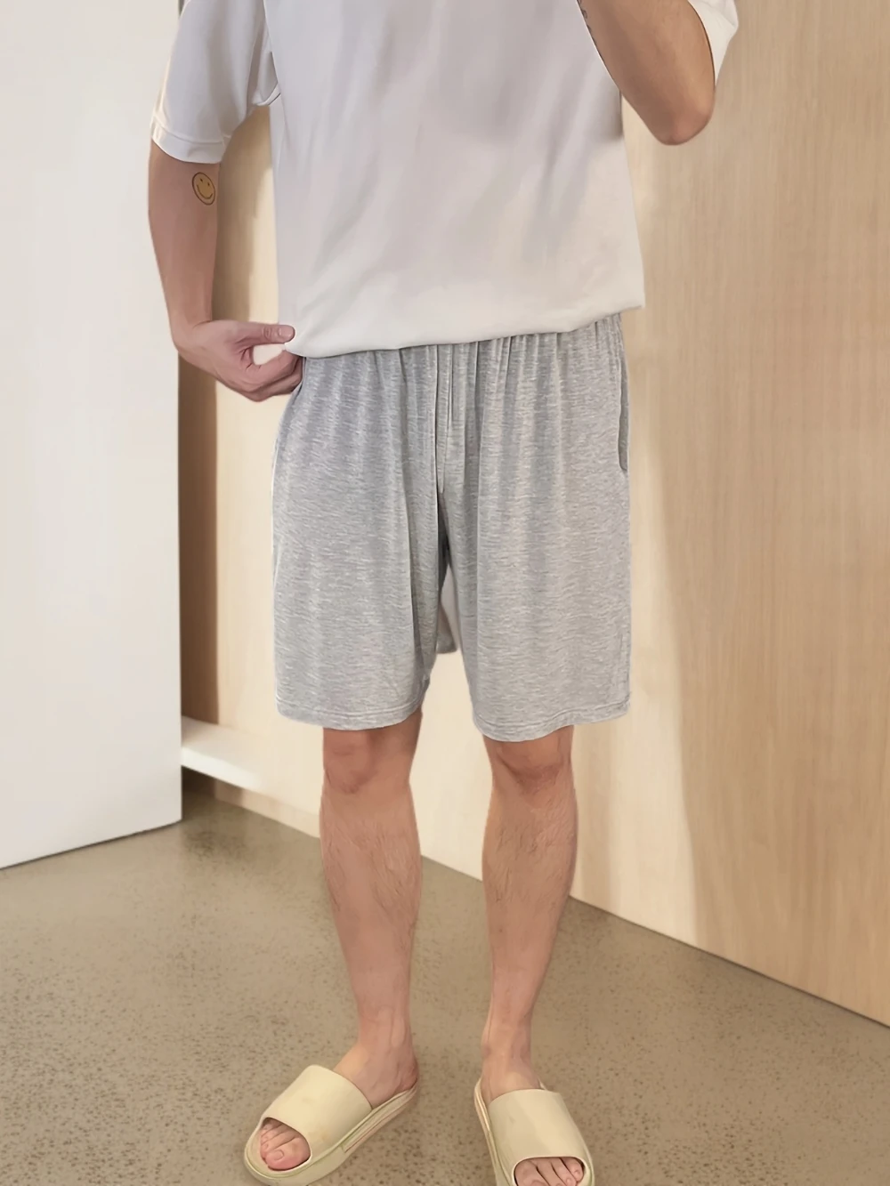 

Men's Summer Sleep Shorts Lightweight Stretch Loose-fitting Mid-calf Casual Pants with Elastic Waistband sweatpants