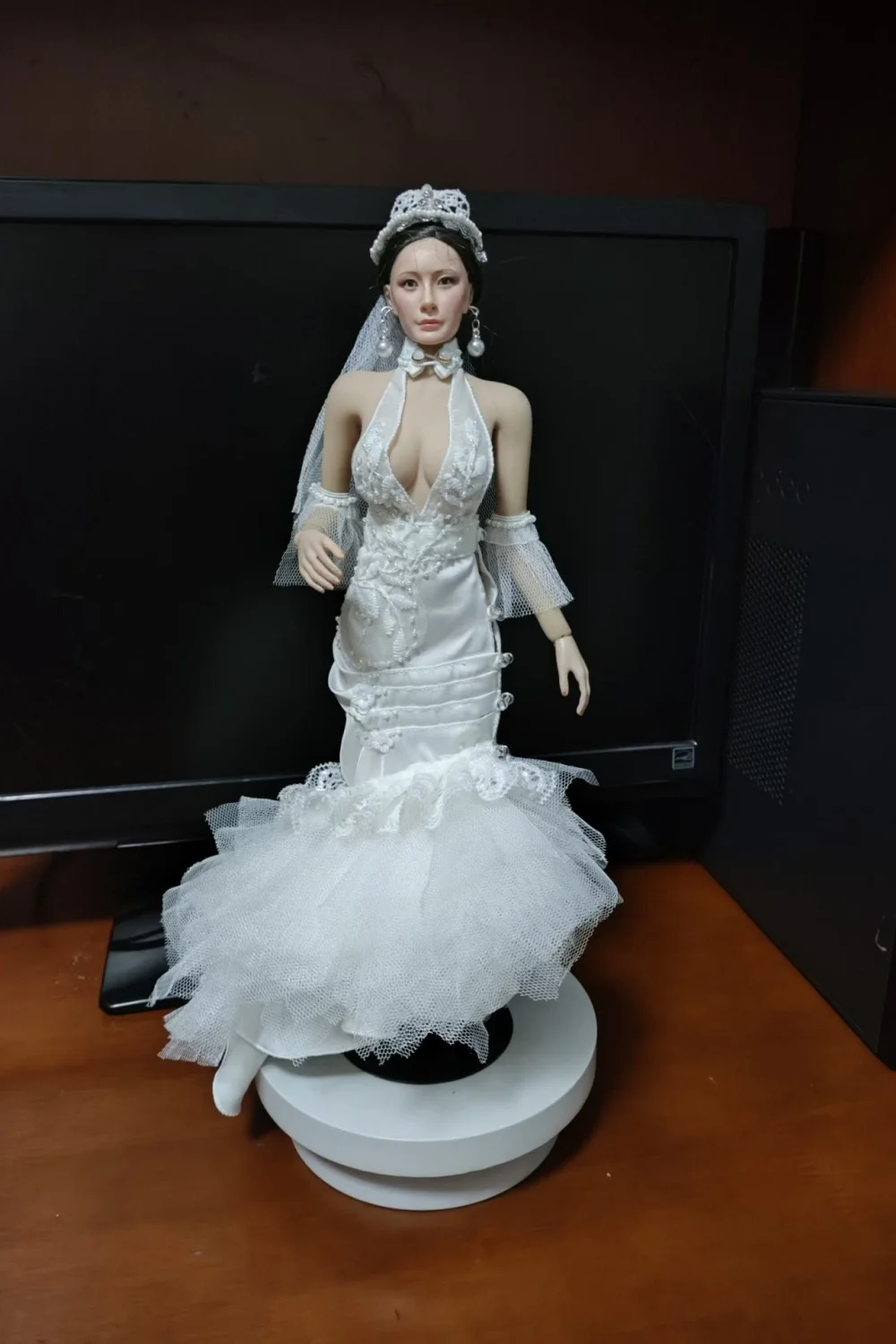 【Clothing Only】1/6 Scale Fit Pure White Halter Neck  Wedding Dress Fishtail Skirt Set For 12inchs S07 S10 Action Figure Body
