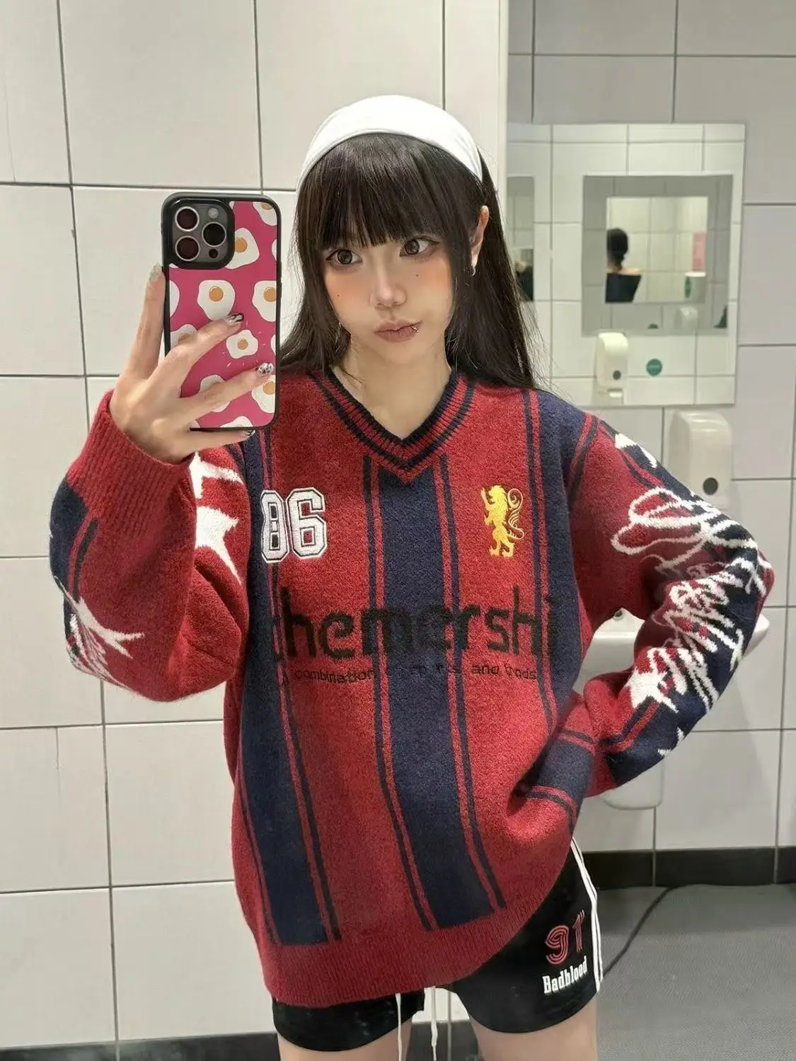 

American Casual Retro Striped Color Blo Digital Embroidery Knitted V-Ne Sweater Men Women Autumn Winter Lazy Loose Overhead