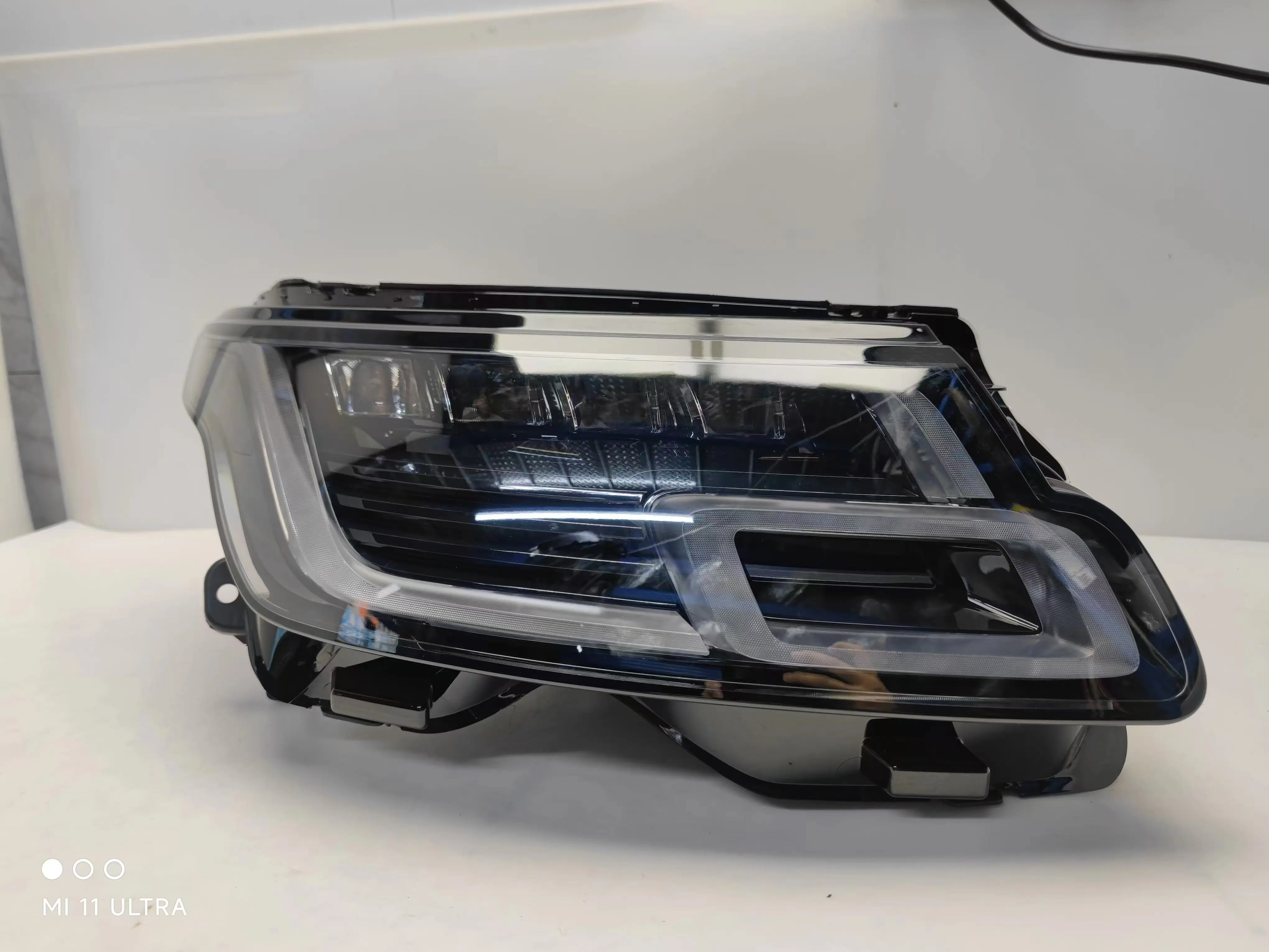 

Автоматические системы освещения фар для Land Rover Range Rover Executive 2018-2022, 4-глазная матричная светодиодная фара