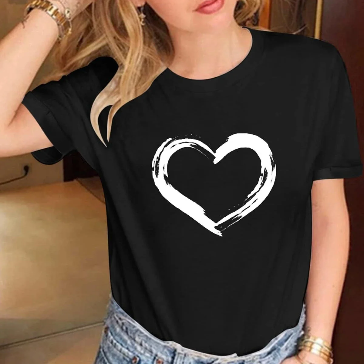 

Cute Heart Graphic Crewneck Short Sleeve Regular Fit Casual Tee T-Shirts Tshirt Tops Harajuku Women Clothes Simple Print Tops