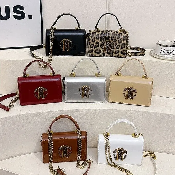 

2026 New Light Luxury Trend Chain Bag Fashion Simple Shoulder Bag Versatile Casual Simple Elegant Premium Women's Handbag