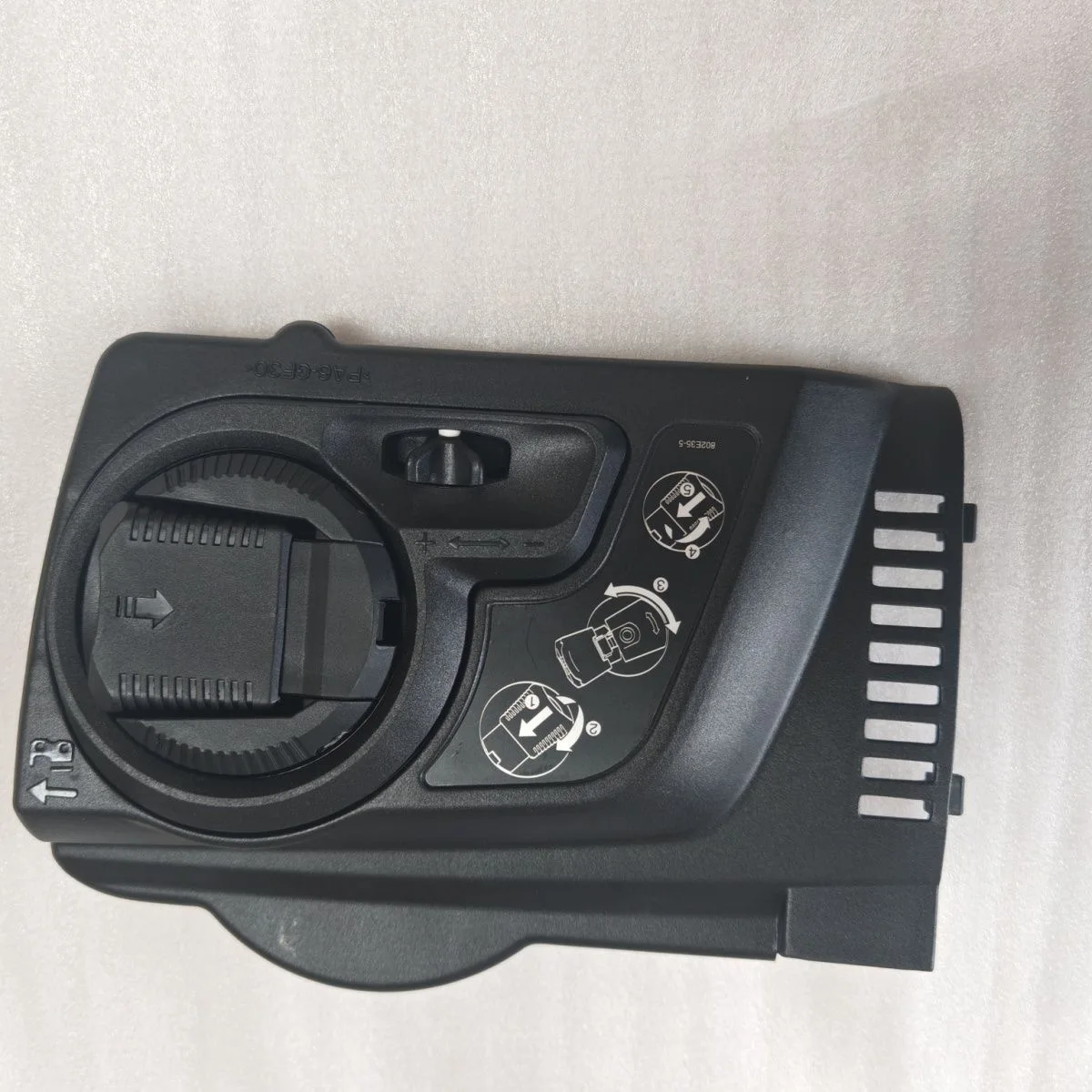 سلسلة المنشار غطاء ضرس المنشار شفرة دليل لوحة الضابط غطاء لماكيتا UC3051A/UC3551A/UC4051A/UC4551A ملحقات منشار سلسلة