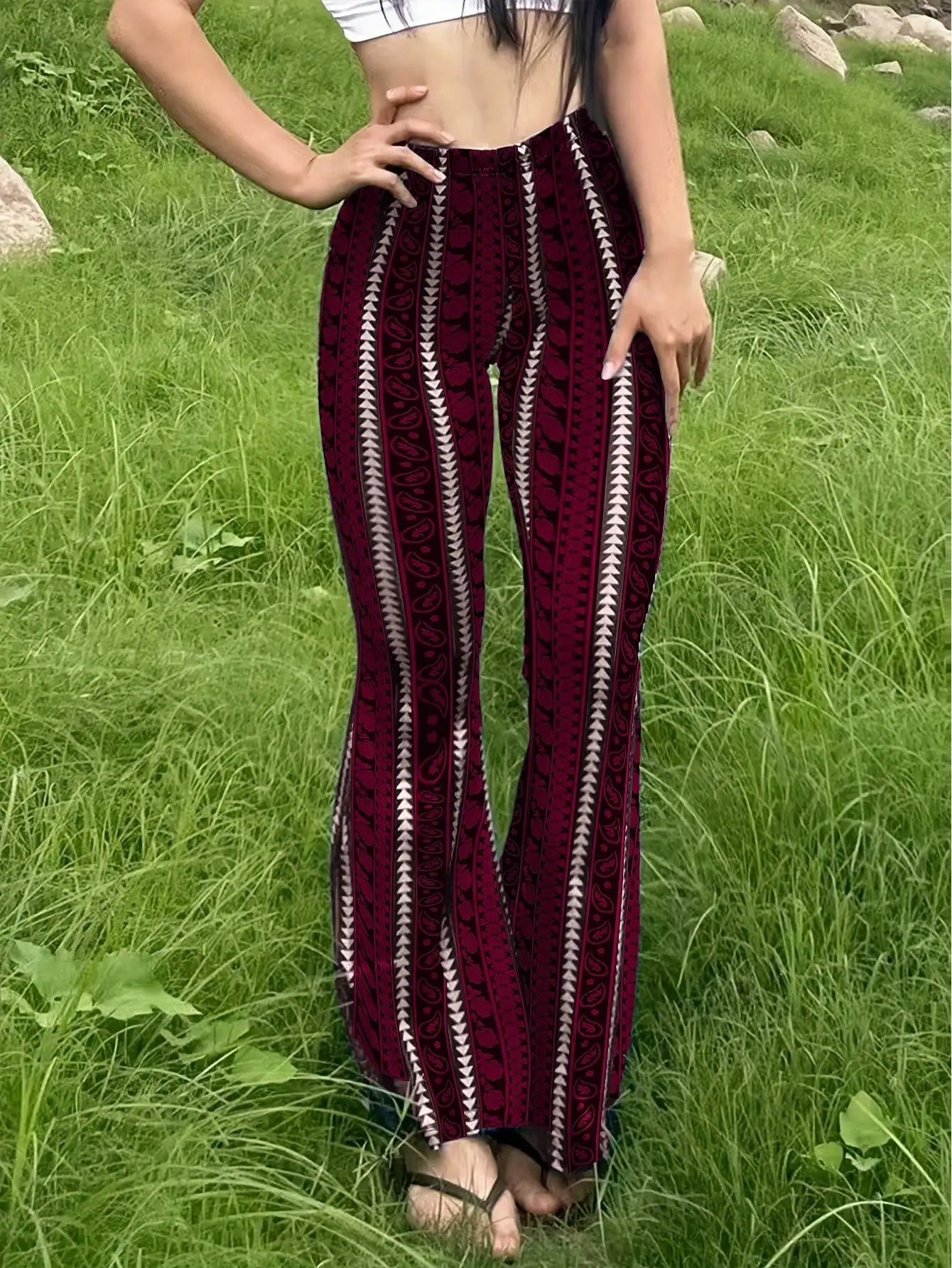 

Women’s High Waist Geometric Print Leggings – Stretchy Yoga Pants for Workout Running and Everyday Casual Wear
