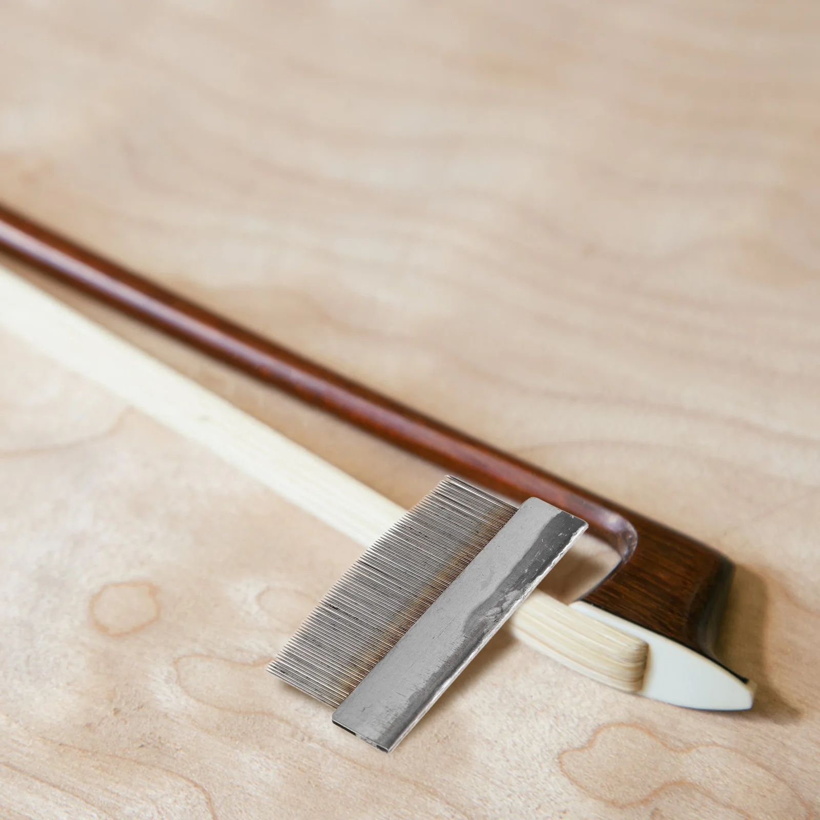 1 قطعة أداة تمشيط الشعر القوس للكمان Erhu مشط معدني التهيأ صيانة شعر الحصان Luthier ملحق محمول متعدد الوظائف