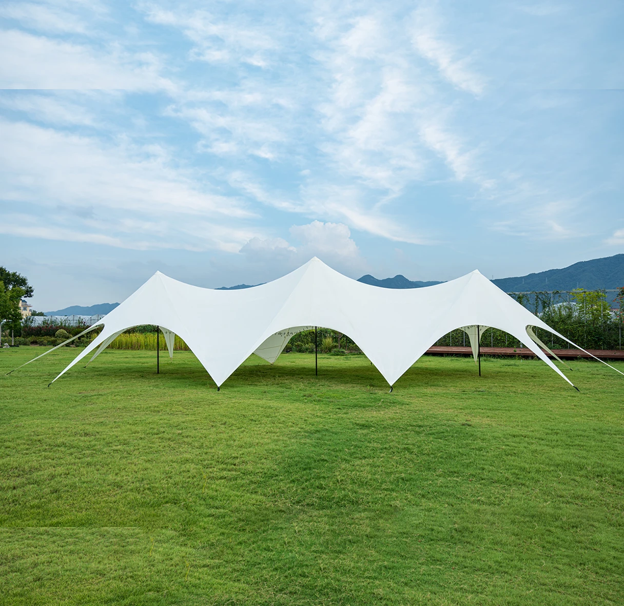 Modern Portable Star-Shaped Large Three Peaks Tents With Anti-UV Tarp For Wedding Trade Camping Travel