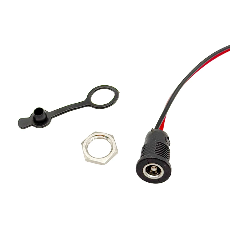 5 Stück 10 A Hochstrom-Gleichstromsteckdose 5,5 x 2,1 mm/5,5 x 2,5 mm Panel-Mount-Stecker mit wasserdichter Kappe und 15 cm Draht – Detail 4