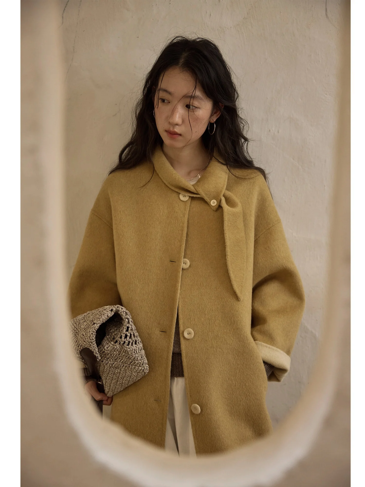 

Пальто шерстяное двустороннее JiMu Original Design, цвет молочный желтый, длинное, для женщин, CleanFit, зимняя мода