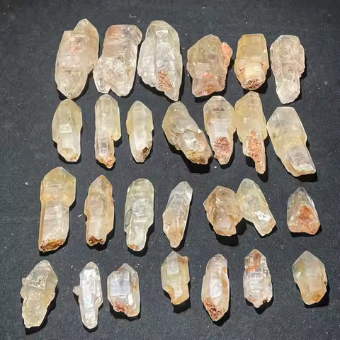 New 100% natural petroleum crystal oil gall quartz blue fluorescent mineral specimen from Pakistan