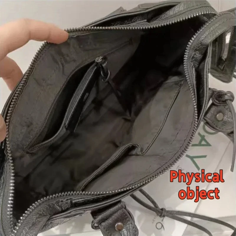Women Retro Classic City Bag Motorcycle Tassel Shoulder Bag Rivet Studded Handbag Large Capacity Crossbody Y2K Satchel 2026