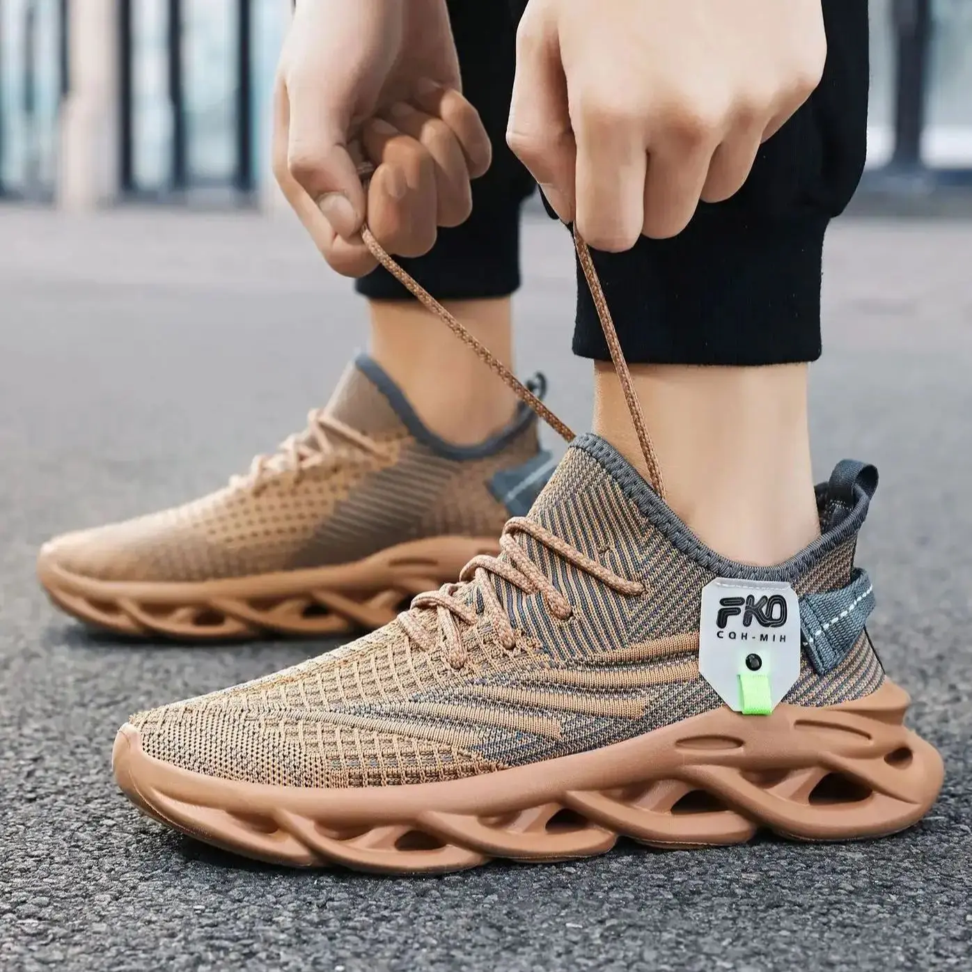 Men's Breathable Knitted Sneakers Plus Size Casual Shoes Blade Twist Sole Athletic Shoes Lightweight Versatile Walking Shoes
